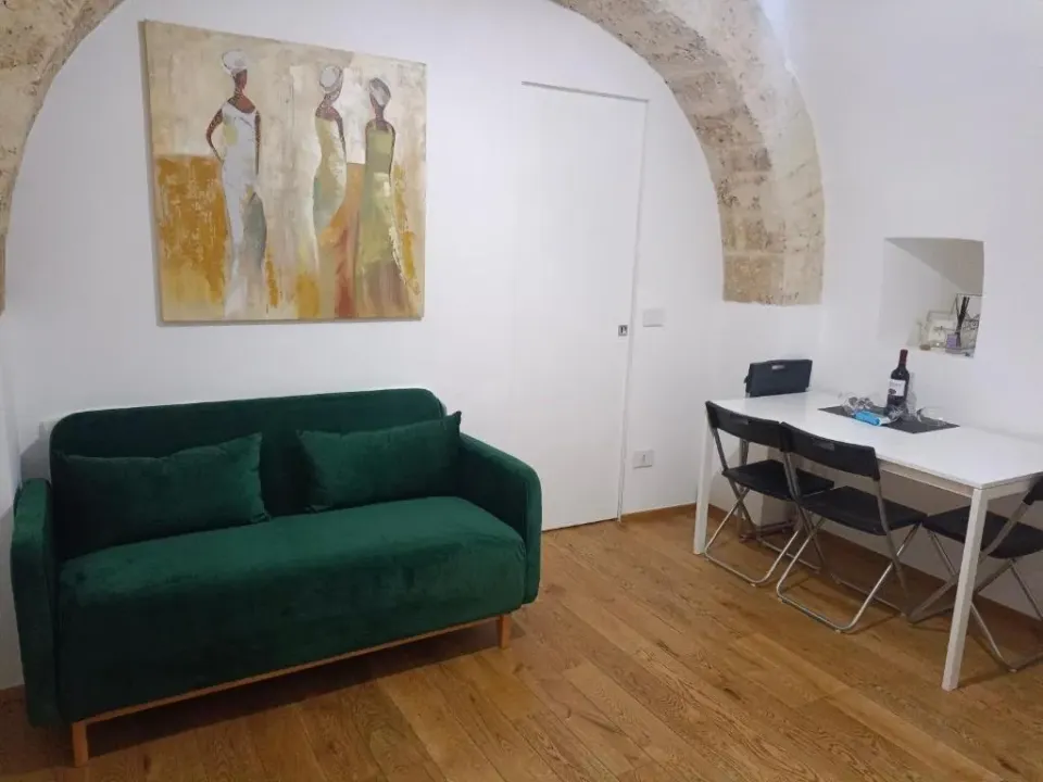 Photo 3 of 10, Suite vecchia Dante