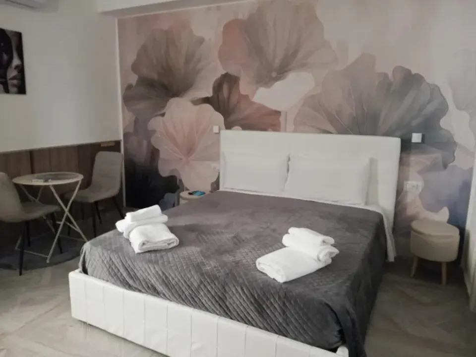 Photo 1 of 10, La Corte Guest House