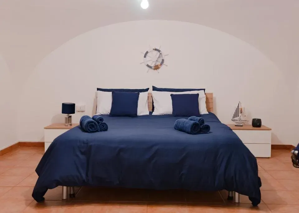 Photo 1 of 10, Blue Angel Oak - Apartment