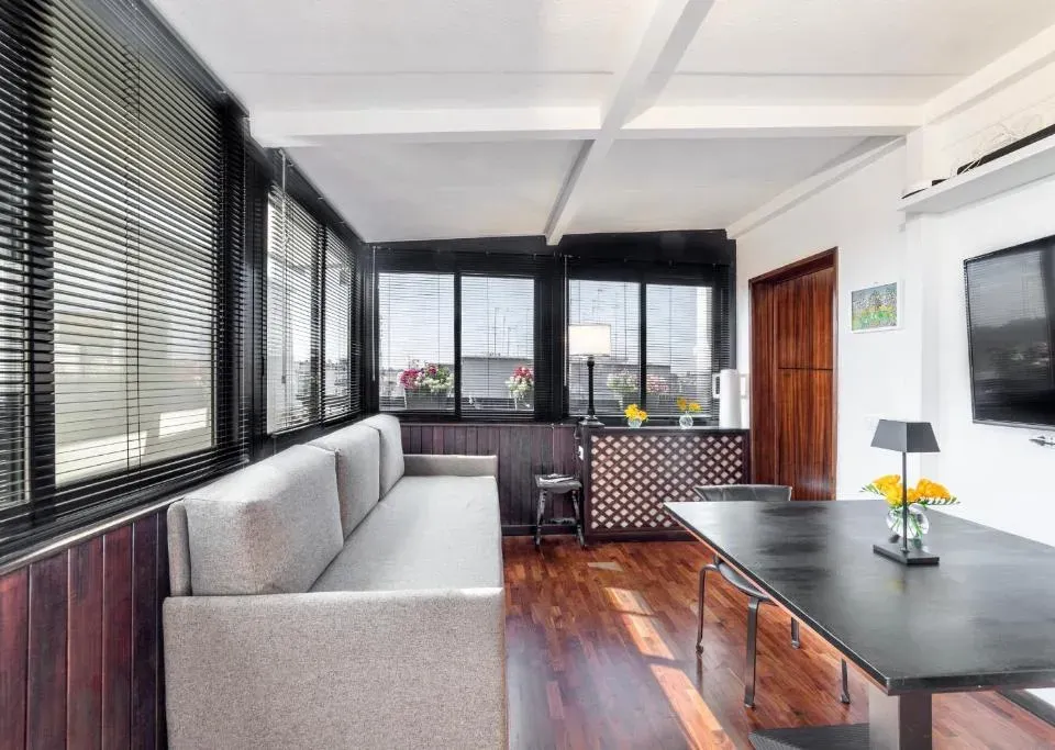 Photo 5 of 10, Mikka Studios: Luxury Apartment
