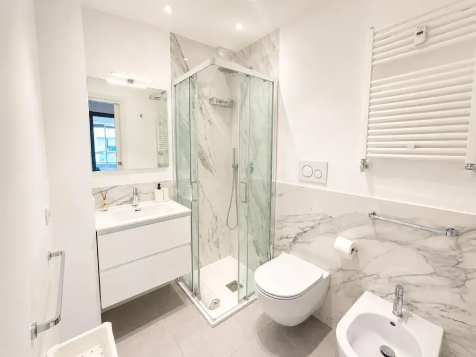 Photo 6 of 10, Caesar apartment
