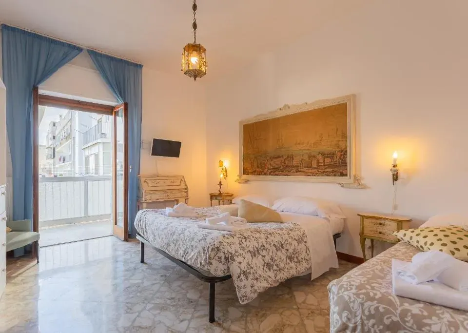 Photo 2 of 10, Golden and Silver Apartments by Wonderful Italy