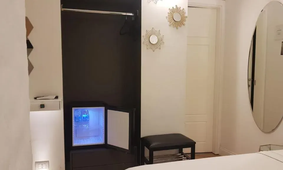 Photo 8 of 10, Room Del Giglio