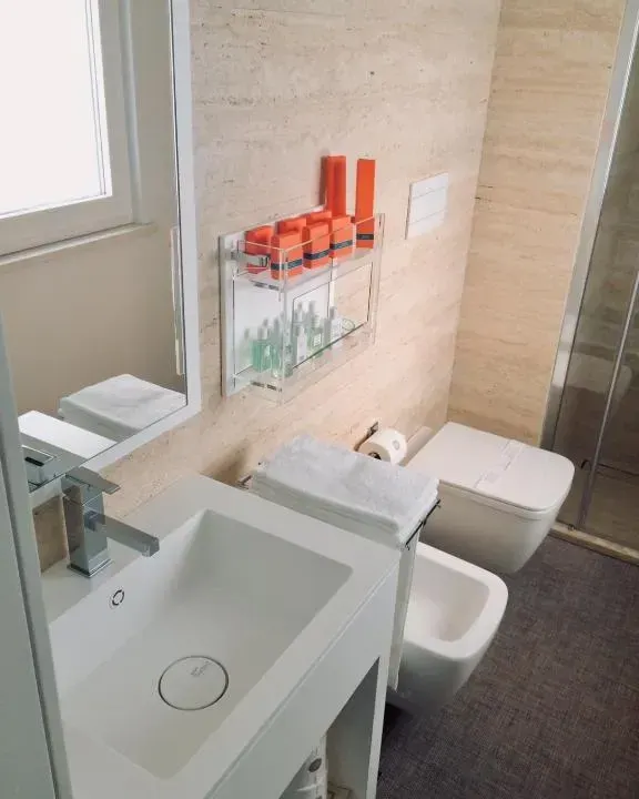 Photo 9 of 10, Dilman Luxury Stay
