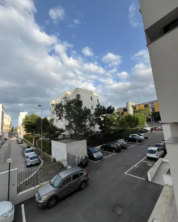 Photo 9 of 10, Grandi Luxury Apartment