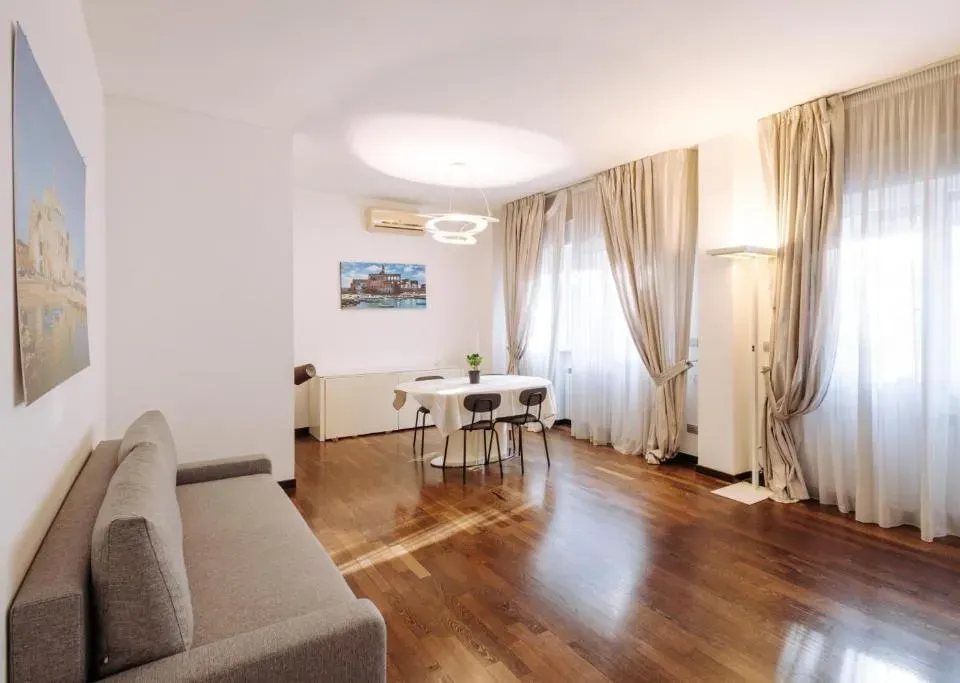 Photo 1 of 10, Enea Luxury Apartments - Piccinni