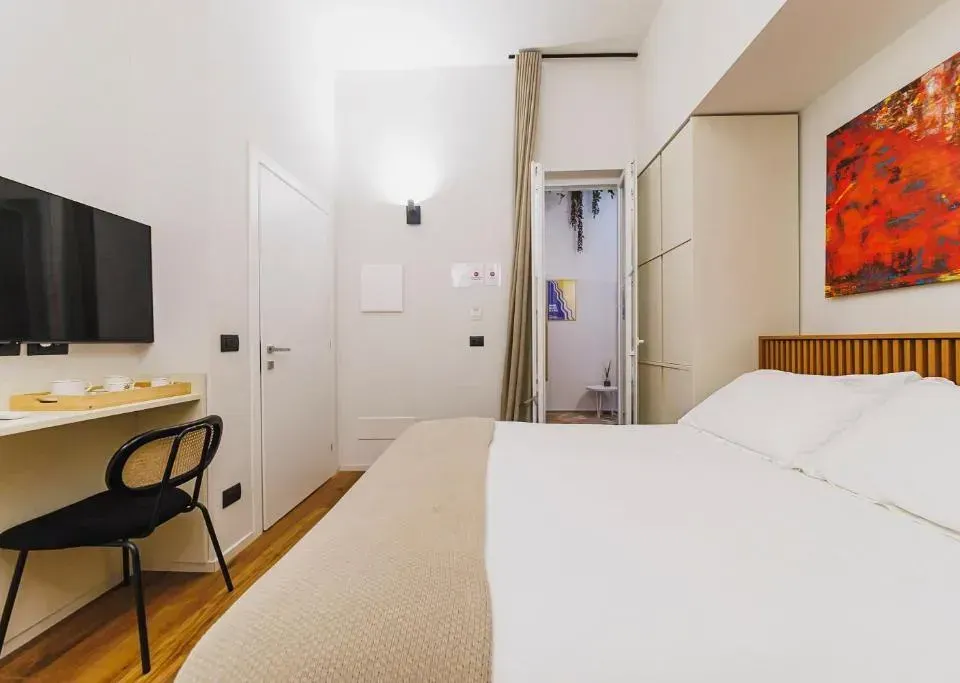 Photo 5 of 10, Palazzo Italia Suites