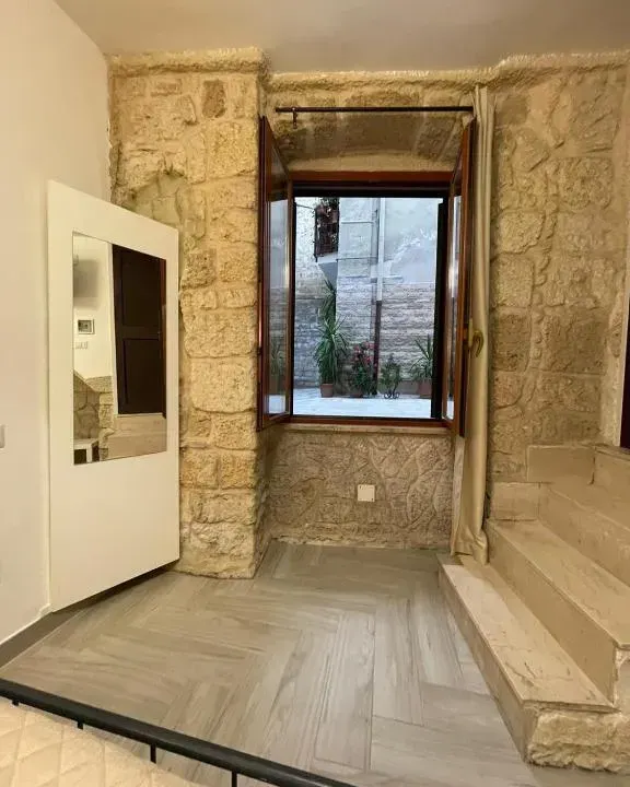 Photo 7 of 10, Corte San Gaetano