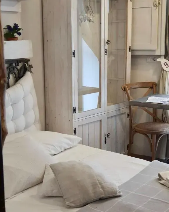 Photo 2 of 10, Marè Rooms Bari old town center