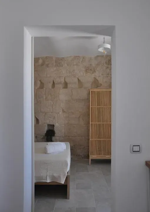 Photo 9 of 10, la vecchia banchina
