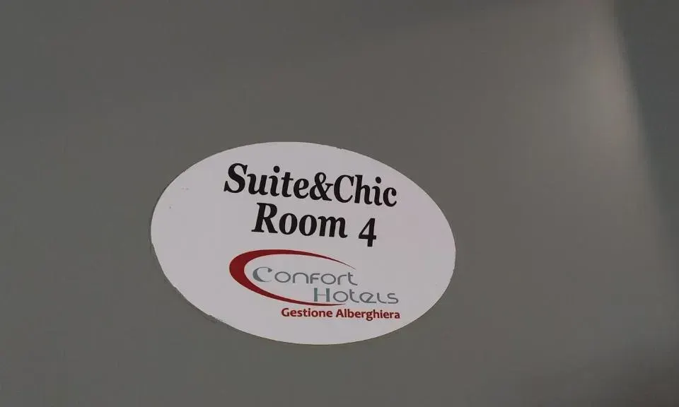 Photo 7 of 10, Cconforthotels Suite&Chic