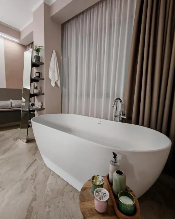 Photo 5 of 10, EFFE4 Lovely Room