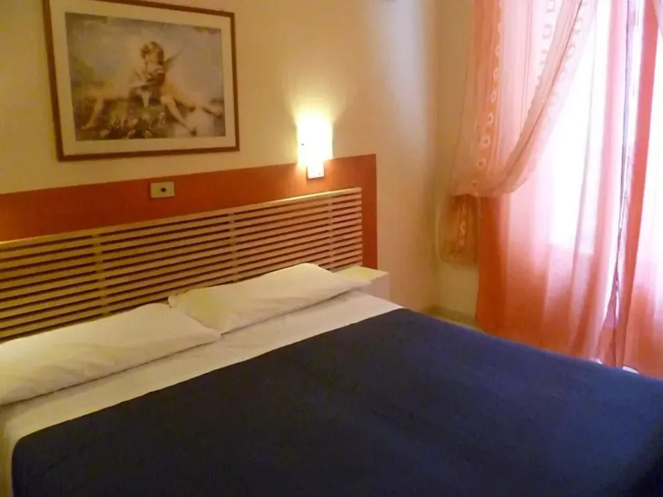 Photo 4 of 10, Hotel Pensione Romeo