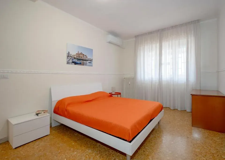 Photo 7 of 10, GuestHost - Dimora Dall'Alto
