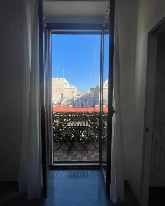 Photo 6 of 10, Bari Home Art Terrace