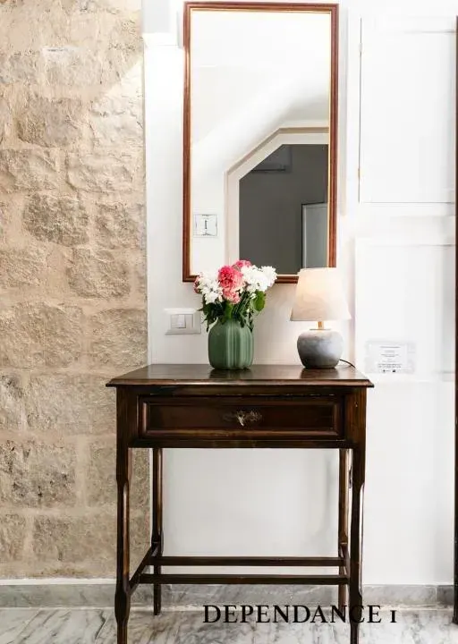 Photo 5 of 10, Porta Piccola Luxury Home