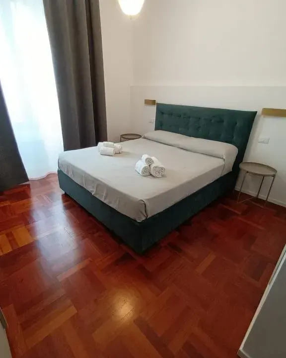 Photo 5 of 10, B&Bari, via Crollalanza - guesthouse Le Case di Aurelia