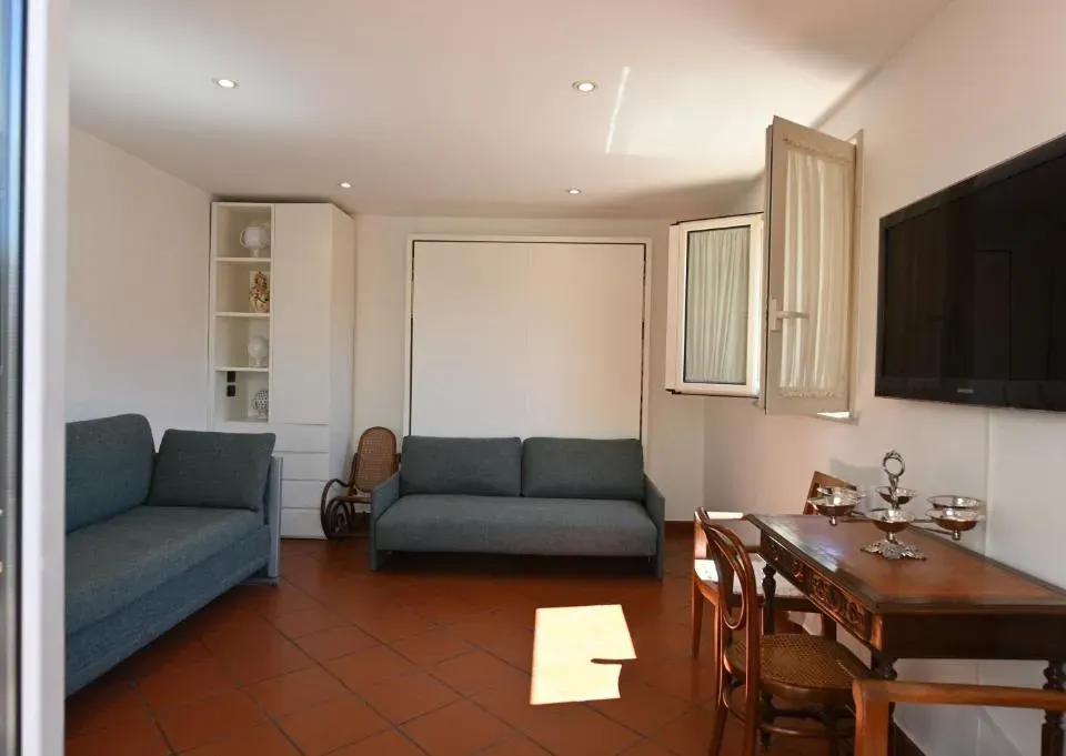 Photo 5 of 10, Terrazza128