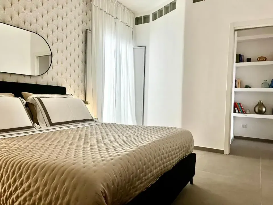 Photo 4 of 10, Via Dante Luxury Home