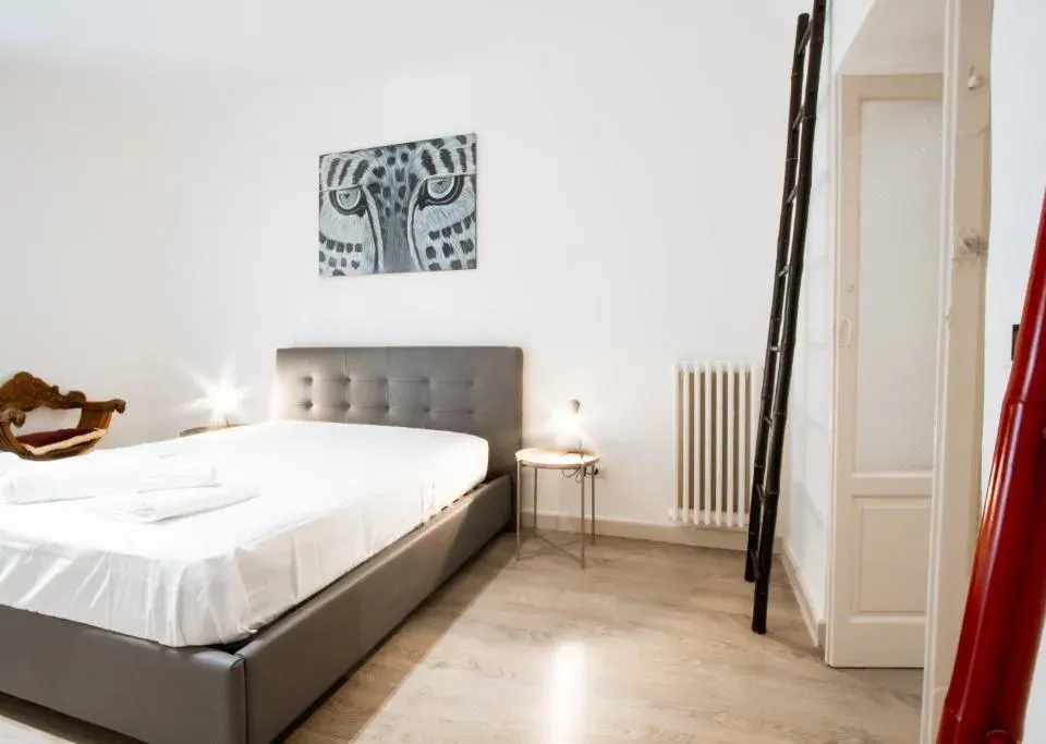 Photo 8 of 10, Cavour 231 Big House