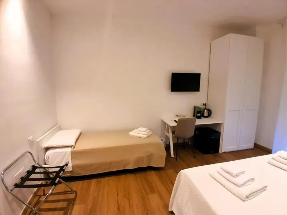 Photo 9 of 10, La Maison de Stephanie rooms