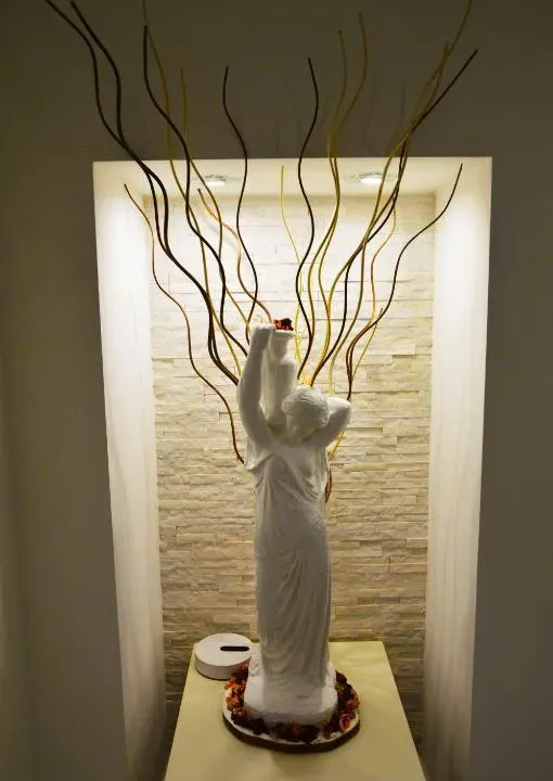 Photo 1 of 10, Domus ZEUS