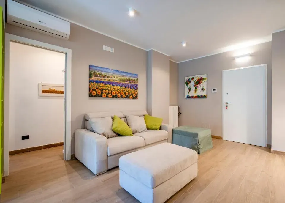 Photo 7 of 10, GuestHost - Casa Green Joyful Apartment