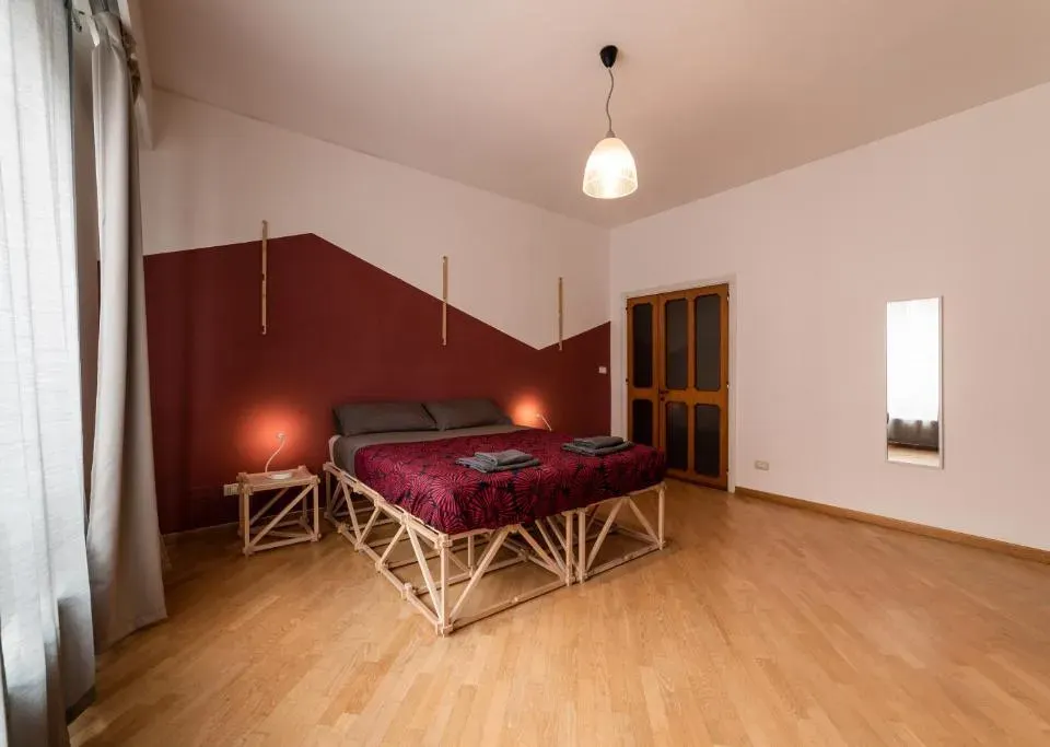 Photo 1 of 10, Emanuele Guest House