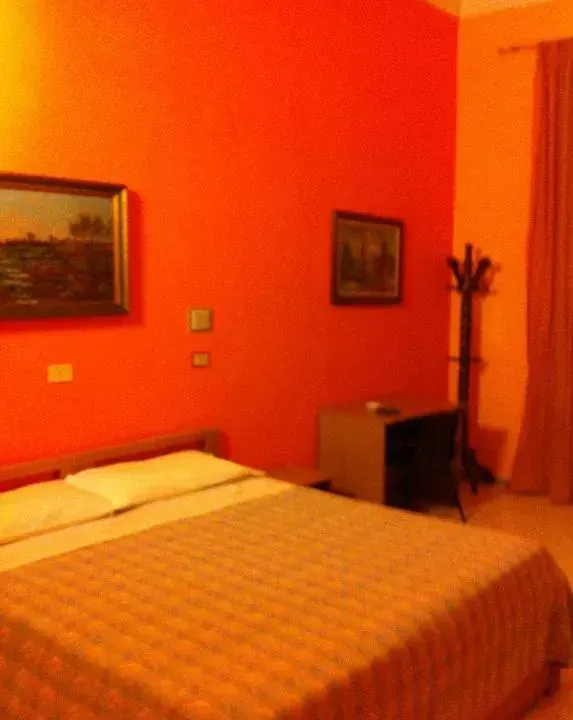 Photo 9 of 10, Hotel Pensione Romeo
