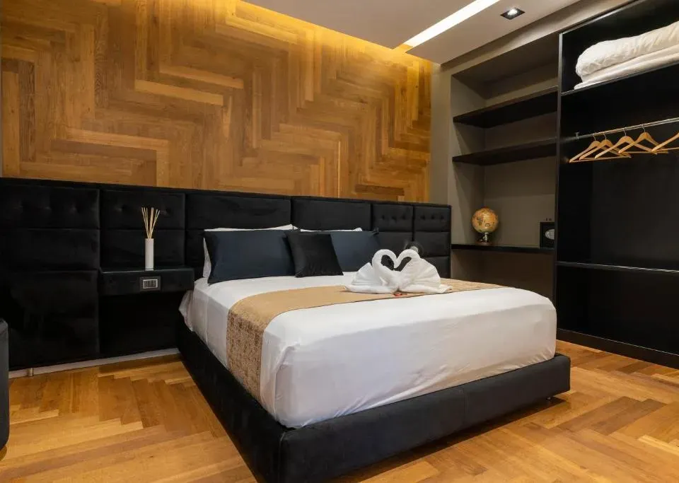 Photo 1 of 10, B&Z LUXURY