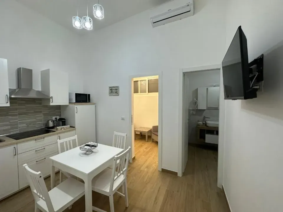 Photo 10 of 10, Apulia White House 59