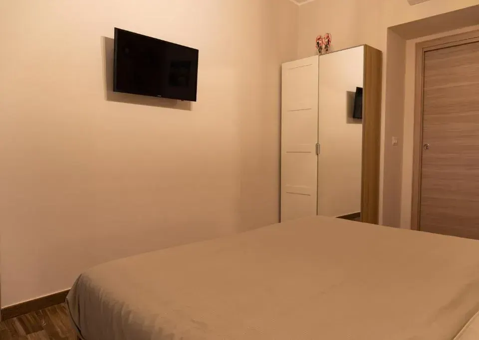 Photo 10 of 10, Tizzy Apartment & Rooms
