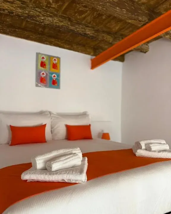Photo 2 of 10, CARLO'S Guest House