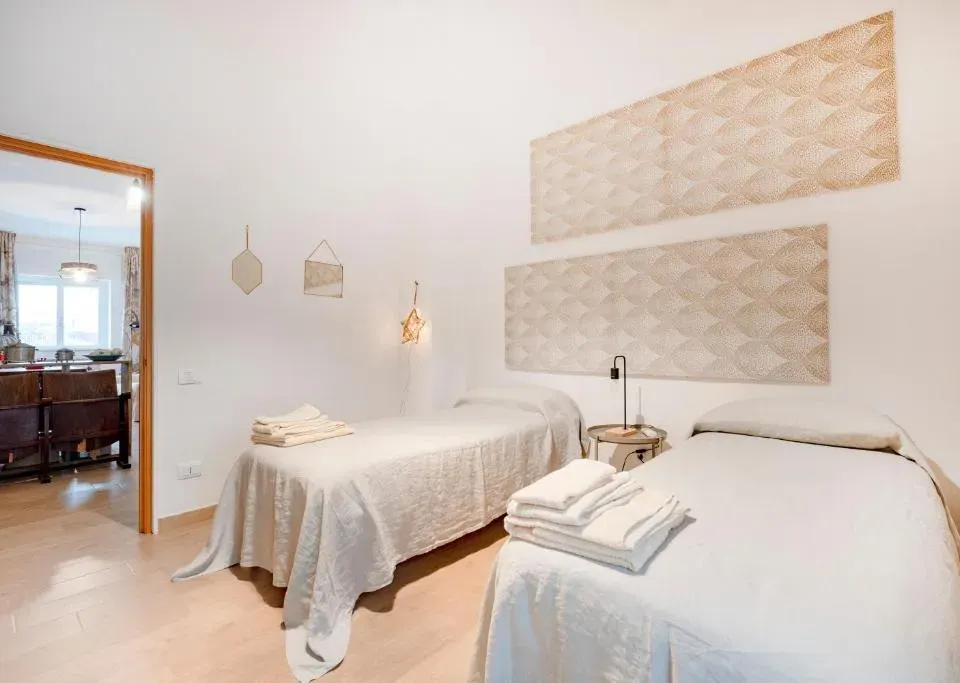 Photo 7 of 10, Sea Suite A Due Passi dal Mare