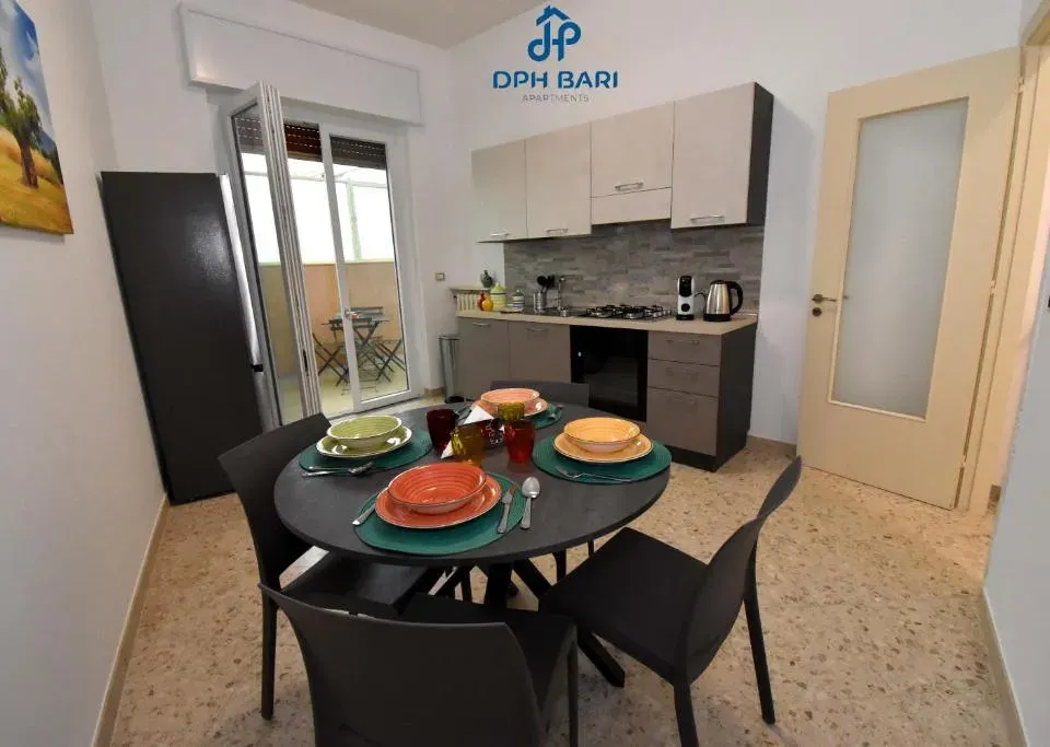 Photo 4 of 10, DPH Bari Apartments - Oberdan
