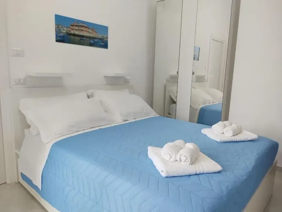 Photo 9 of 10, Sea Moon Apartment