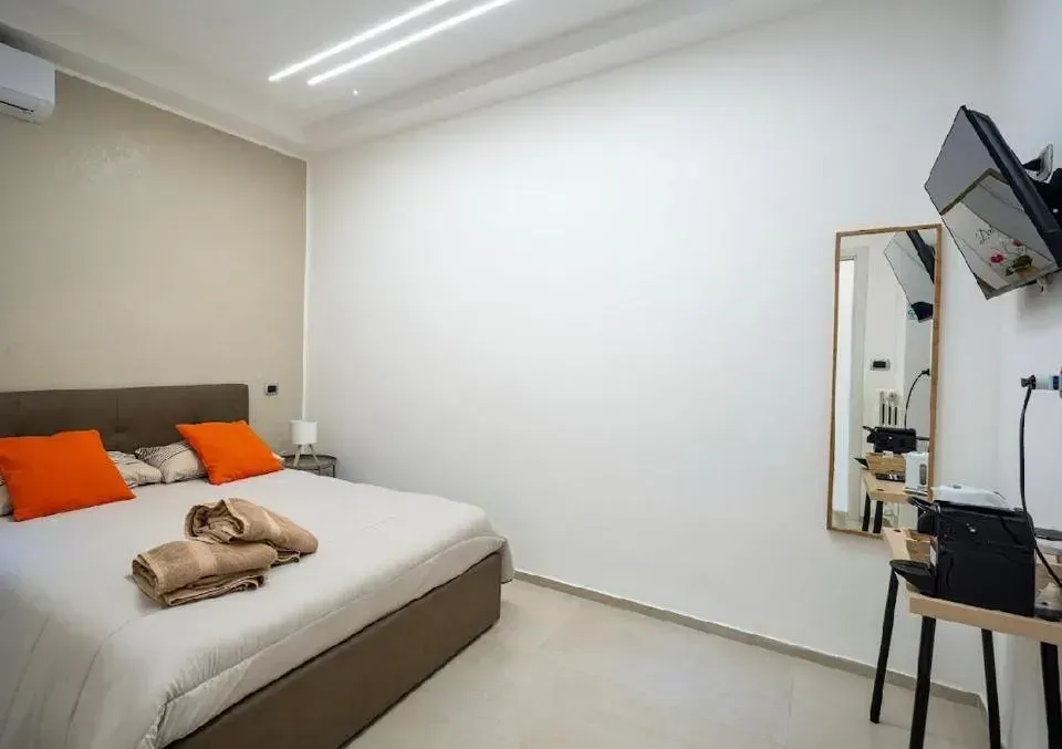 Photo 2 of 10, Dalyrooms suite