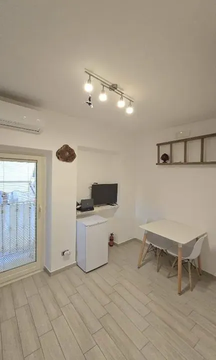 Photo 5 of 10, Pure Minimal Loft Barivecchia Old Town