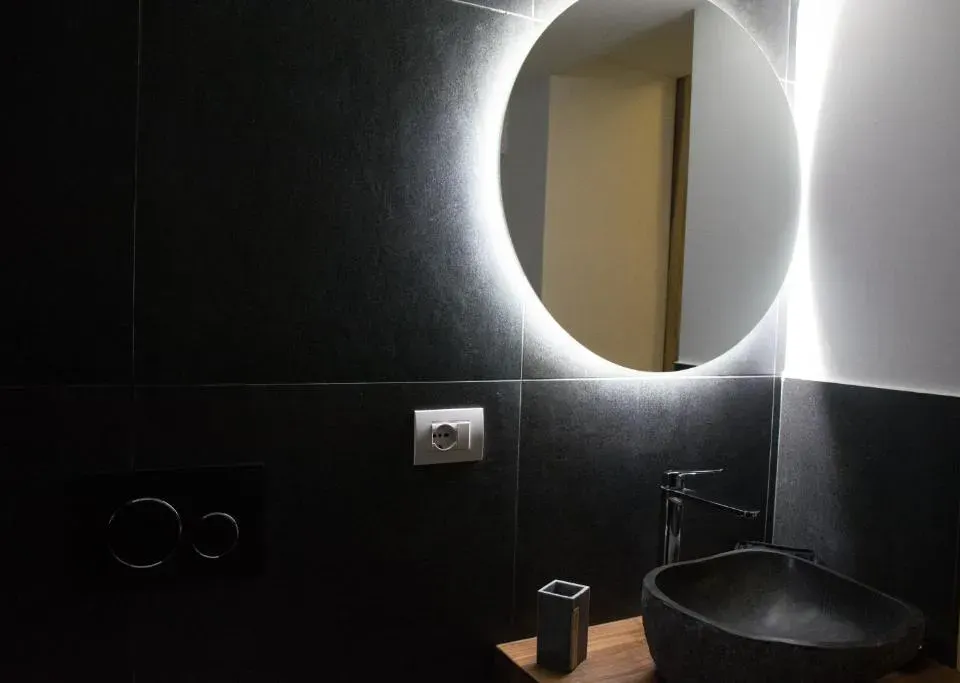 Photo 4 of 10, Giga Apartment Bari Puglia