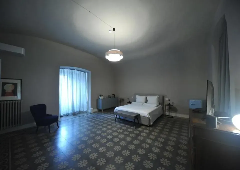 Photo 6 of 10, Palazzo Ietri Corso Vittorio Emanuele ROOMS