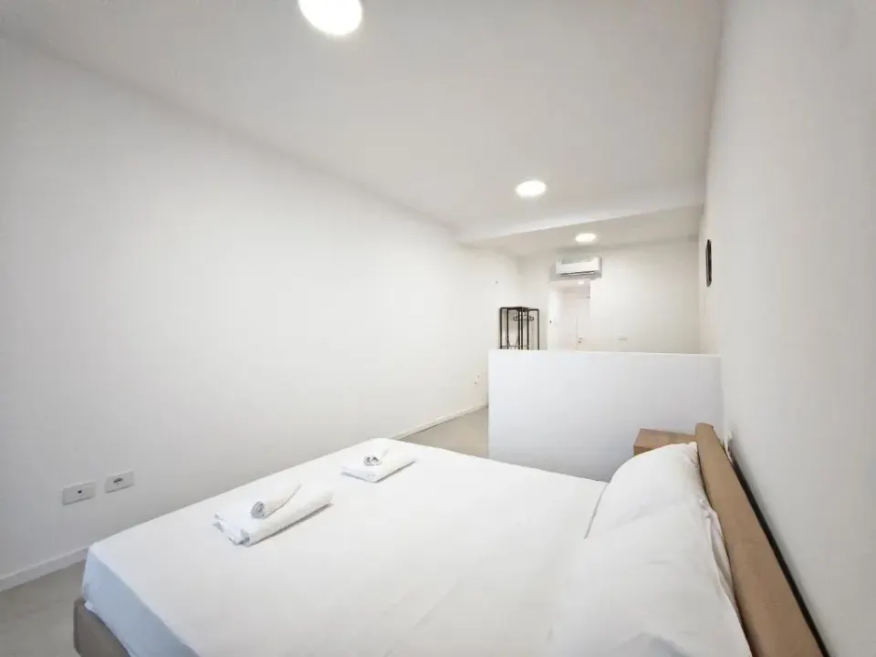 Photo 2 of 10, Pietra Apartment