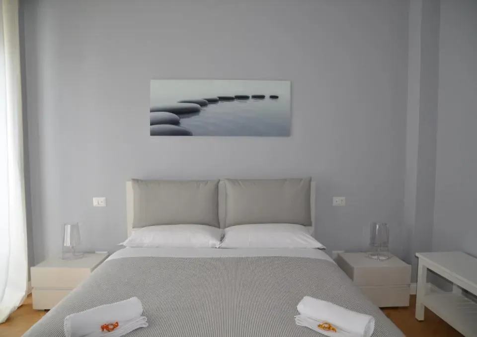 Photo 9 of 10, Room 56