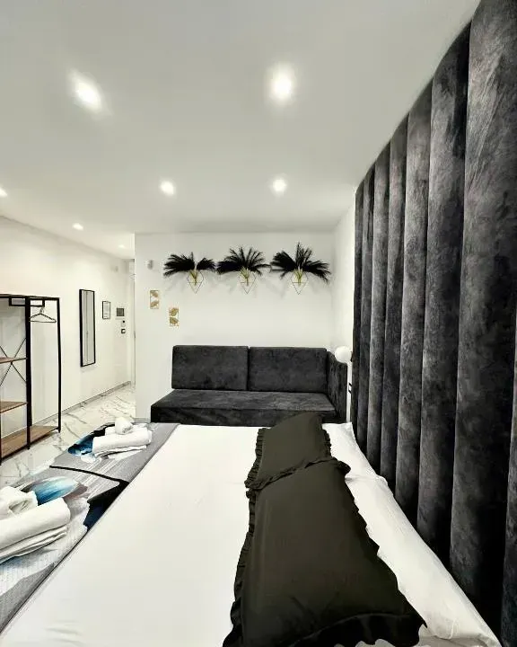 Photo 2 of 10, Oltremare Luxury Suites