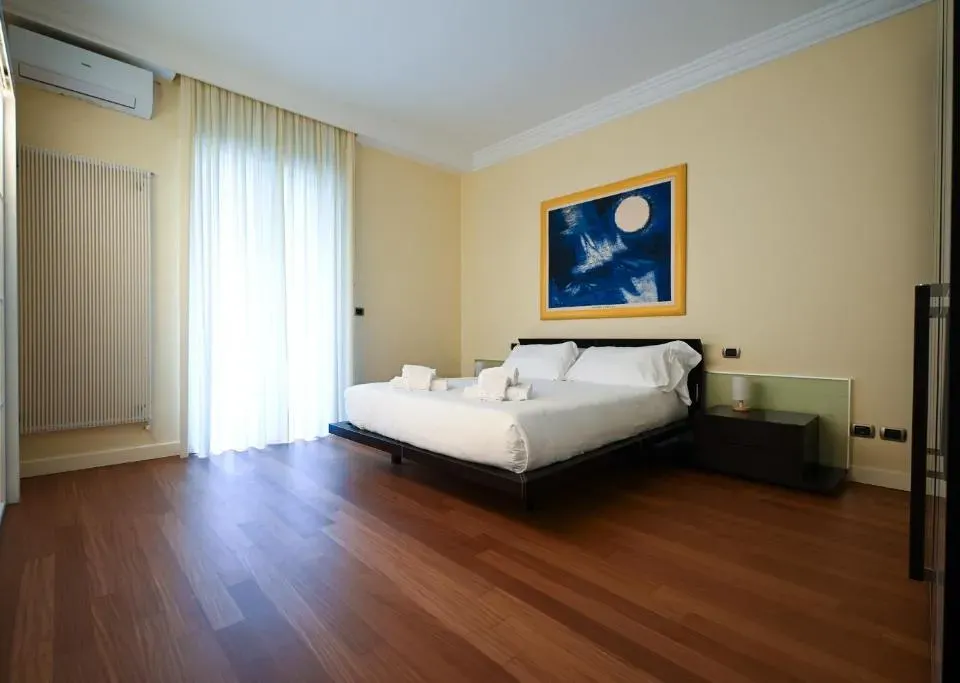 Photo 2 of 10, Me too exclusive apartments - Calefati DB