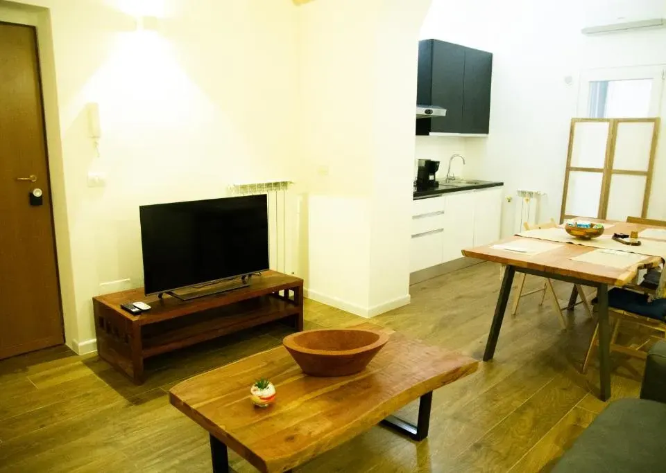 Photo 5 of 10, Giga Apartment Bari Puglia
