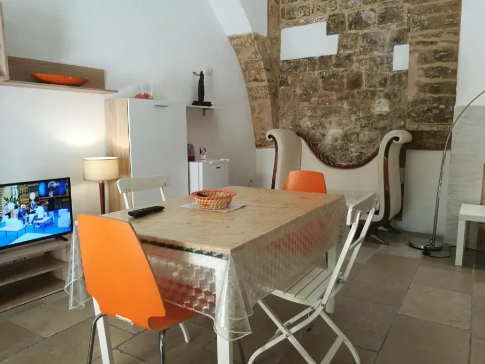 Photo 4 of 10, Borgoantico Apartment