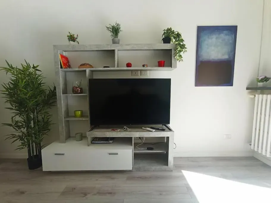 Photo 5 of 10, Andrea Central Apartment
