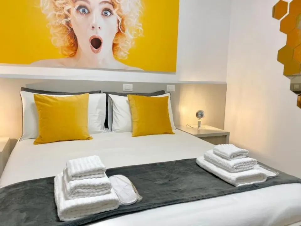 Photo 9 of 10, BeeApartments Bari