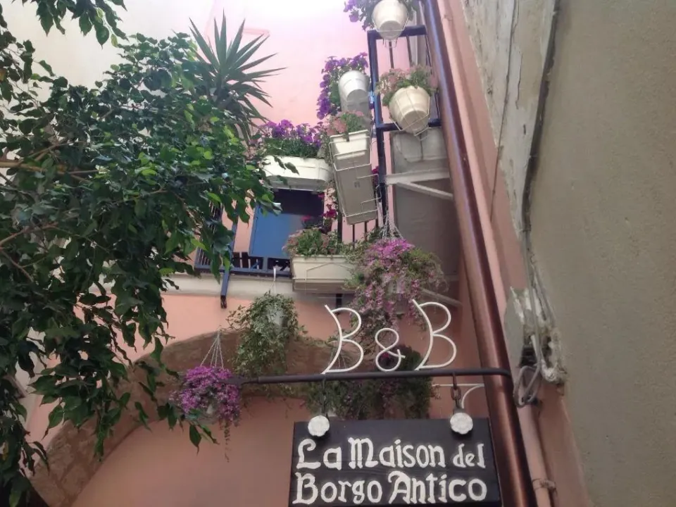 Photo 5 of 10, B&B La Maison Del Borgo Antico