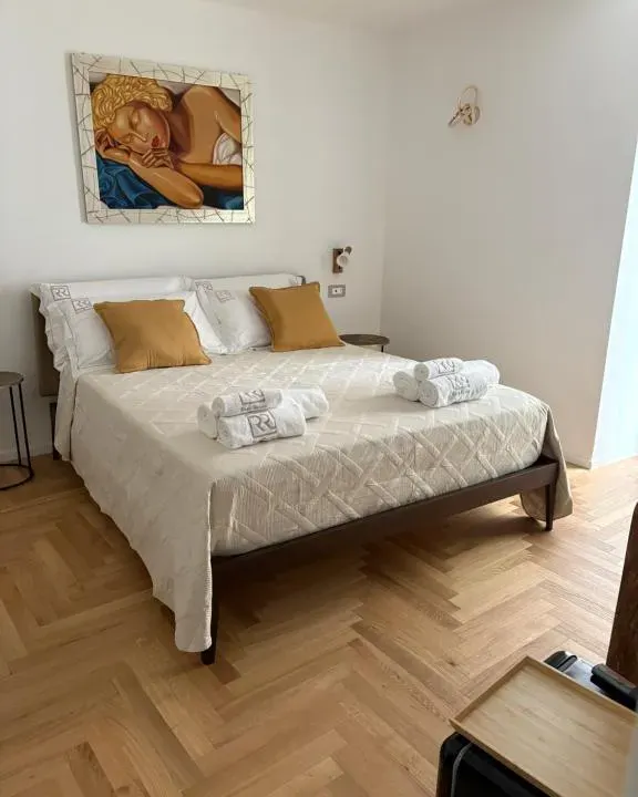 Photo 1 of 10, RomiRooms
